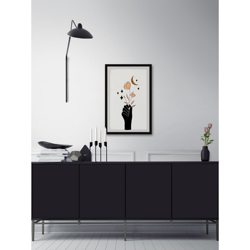 «Moon and Flower», reproduction encadrée, H 18 po x l 12 po x P 1,5 po