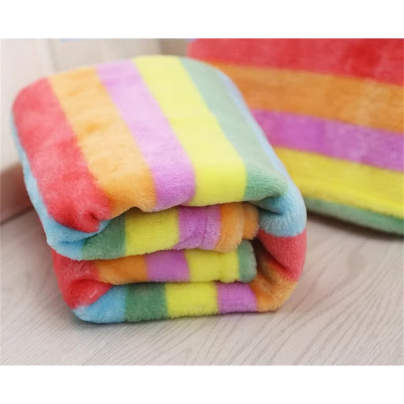 Couverture pour animaux Rainbow, L 21,65 po x L 27,55 po