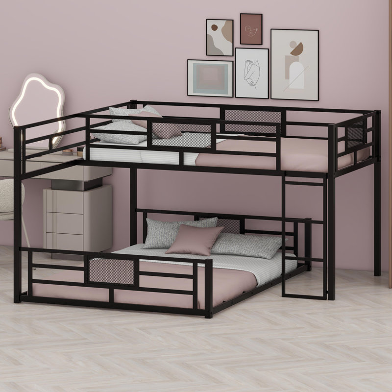 Contemporary L-Style Bunk Bed with Optimized Floor Plan Layout