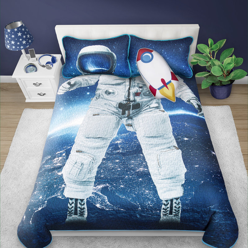 Blue Astronaut Microfiber Full Quilt Set