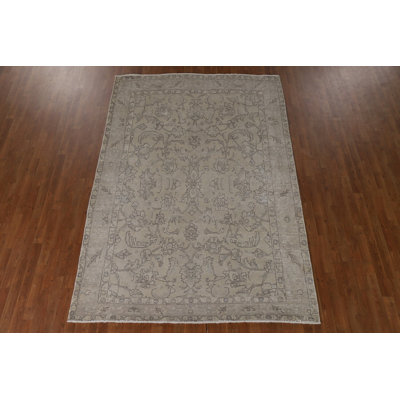 Distressed Traditional Area Rug 7x10