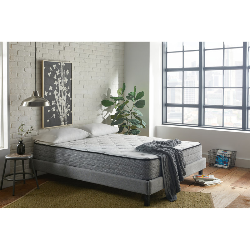 Matelas pour lit très grand en mousse gélifiée 10 po avec 884 ressorts ensachés