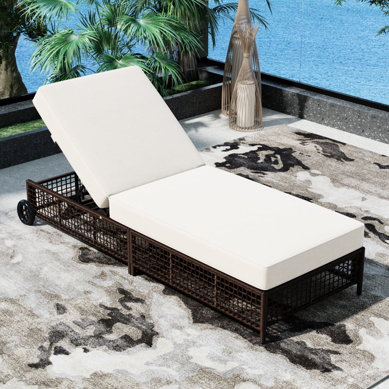 Outdoor Chair With 5 , Cushion And Wheels For Patio, Poolside, Garden (Brown + Beige Adjustable Lounge Chair, Patio Chaise Transportable (Brown+Beige