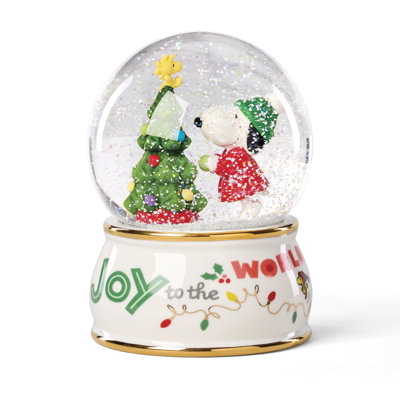 SNOOPY SNOW GLOBE