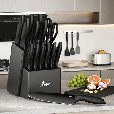  15-Piece Kitchen Knife Block Set  , Dishwasher Safe Kitchen Knife Set With Built In Sharpener Block