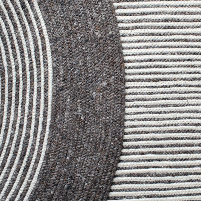 Mcconnell Hand Woven Wool/Cotton Rug in Charcoal/Ivory, Round 6'