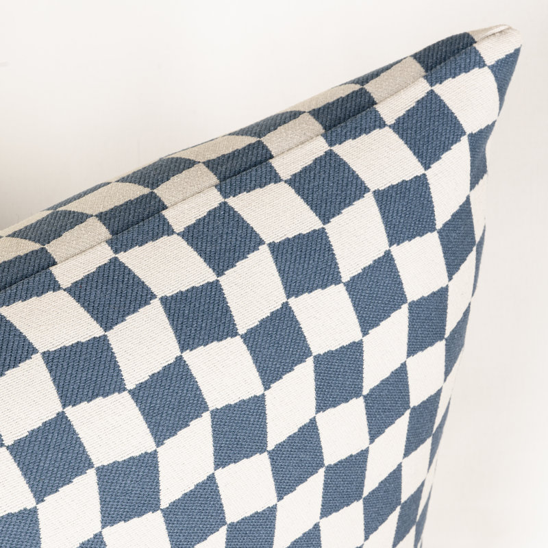Coussin Delmore, Rectangulaire H 14 po x l 36 po, polyester, Crème / bleu géométrique