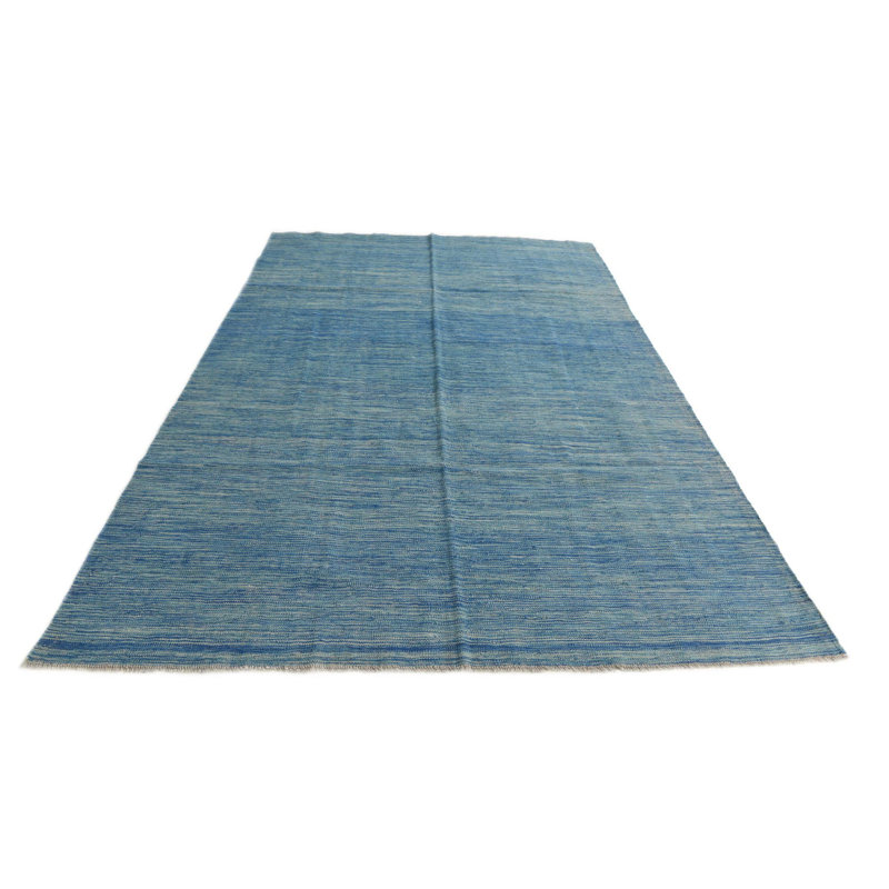 Tapis bleu Newsom