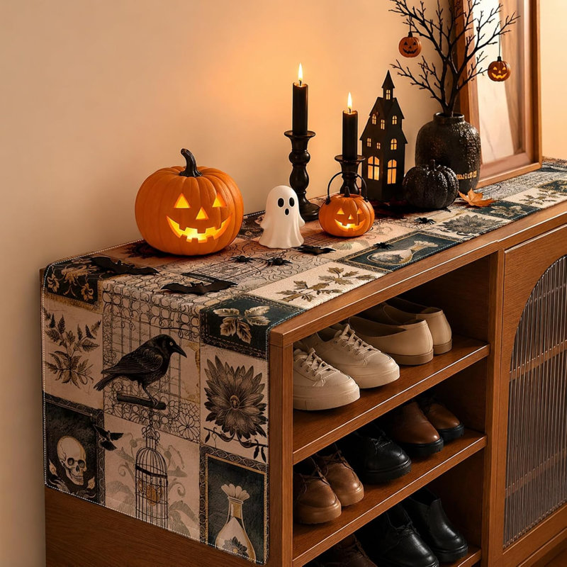 Chemin de table d'Halloween, nappe rétro vintage à motif de crâne gothique pour la fête des morts, décorations d'Halloween pour la maison, dimensions : 33 x 274 cm (13 x 108 pouces), en polyester.