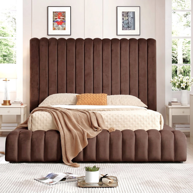 Lit plateforme en velours Kaydence, Très grand lit, Brown