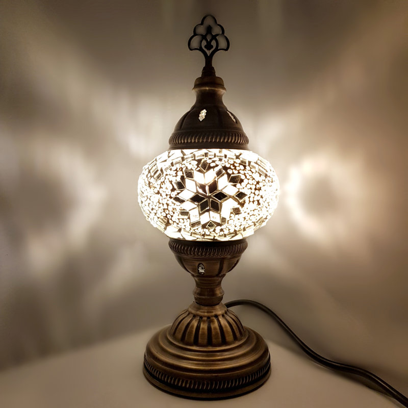 Bonanno Metal Novelty Lamp, White