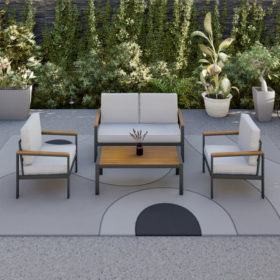Ensemble de patio en aluminium 4 pièces Kuala avec accents de bois et coussins beiges