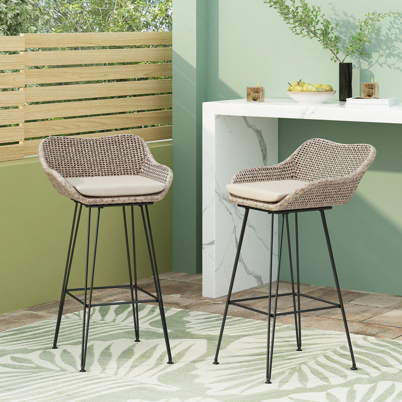 PE Rattan Bar Stool With Comfortable Cushions And Durable Metal Hairpin Legs For Outdoor Use