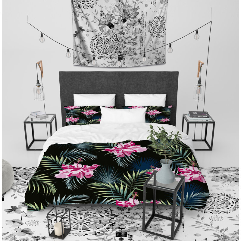 Jungle Foliage Polyester Comforter, Queen Comforter + 2 Standard Pillowcases