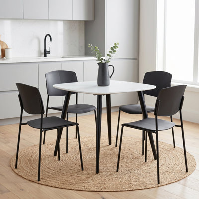 Surgoinsville Dining Set