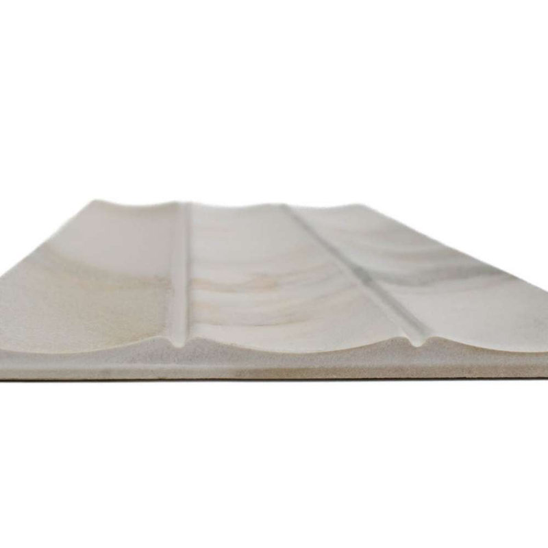 Carreau de mur cannelé mat en porcelaine 4,5 po x 9 po Lyrical, Or Calacatta