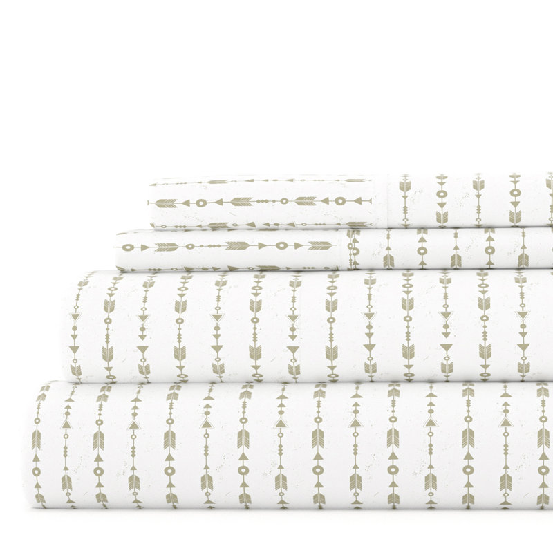 7-Piece Reversible Bedding Bundle - Solid Comforter and Patterned Sheet Set, King Comforter + 1 Additional Piece