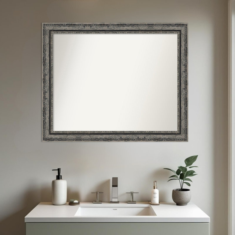 Miroir mural de salle de bain Filigree, 26,5 po x 32,5 po, Noir mat