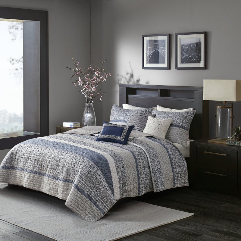 Rhapsody 6 Piece Reversible Jacquard Quilt Set with Throw Pillows, Navy, King/Cal.King Coverlet + 2 Shams + 3 Throw Pillows