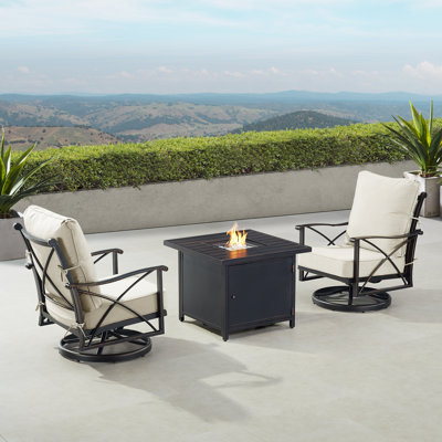 Ensemble bistro noir avec deux fauteuils club