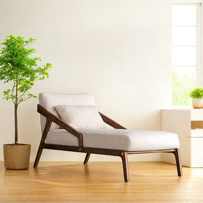 Chaise en bois massif déjeuner