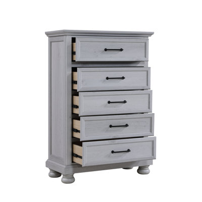 4 Piece Bedroom Set With Two Nightstands, Chest, And Queen Bedframe