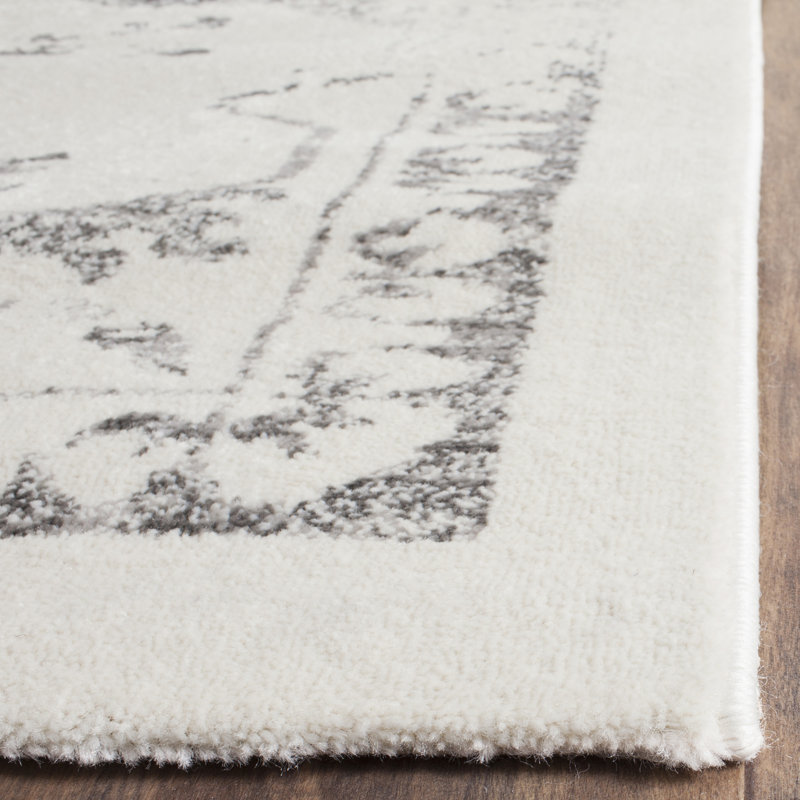 Tapis oriental performance Hasseltine, Rectangle 8 pi x 11 pi 2 po