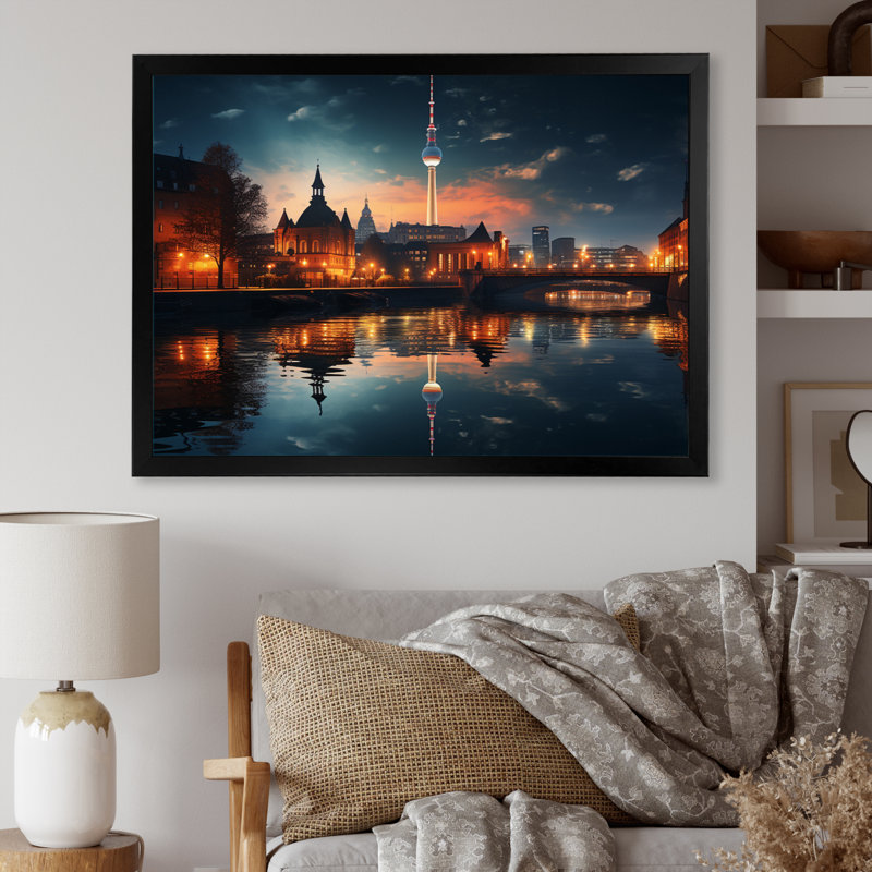 «Berlin Beautiful Cityscape Spot II», reproductions d'art mural de Berlin, H 30 po x l 40 po x P 1,5 po, Cadre flottant noir