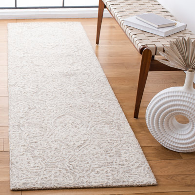Metro Floral Area Rug In Natural / Ivory