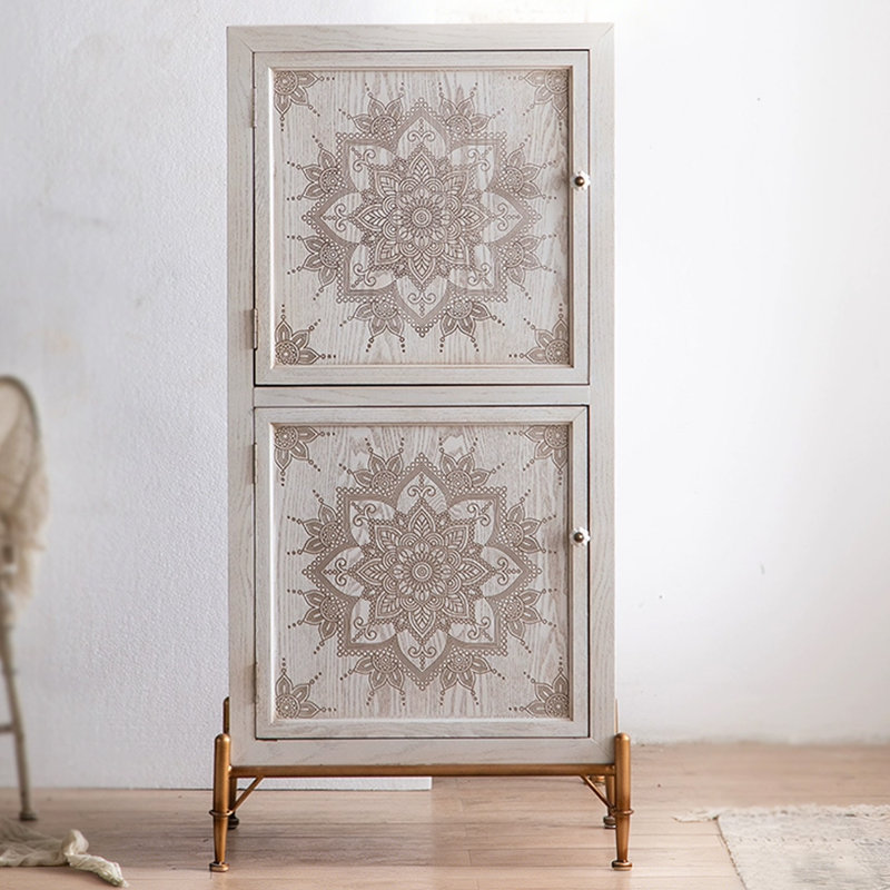 Retro White Solid Wood Sideboard