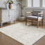 Tapis beige élégant et lavable à la machine-111686856