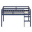 Lit mezzanine en bois avec échelle-761240860