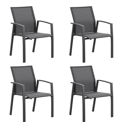 Lot de 4 chaises de patio en aluminium gris, entièrement assemblées, empilables et dotées d'un dossier respirant. Idéales pour les balcons et les terrasses. Confortables et ergonomiques, elles offrent un excellent soutien pour les repas en extérieur.