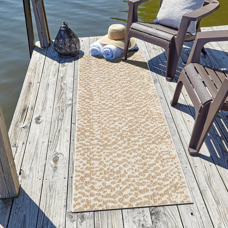 Gurjot Indoor/Outdoor Area Rug, Runner 2' x 6'1"