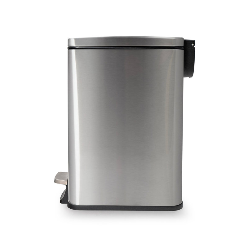 Poubelle à pédale rectangulaire à fermeture en douceur 1,6 gallon Moorefield, Argent