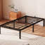 Structure de lit simple-379333760