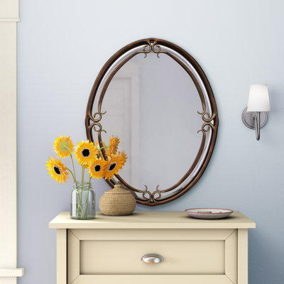 Miroir décoratif biseauté traditionnel en métal Neal