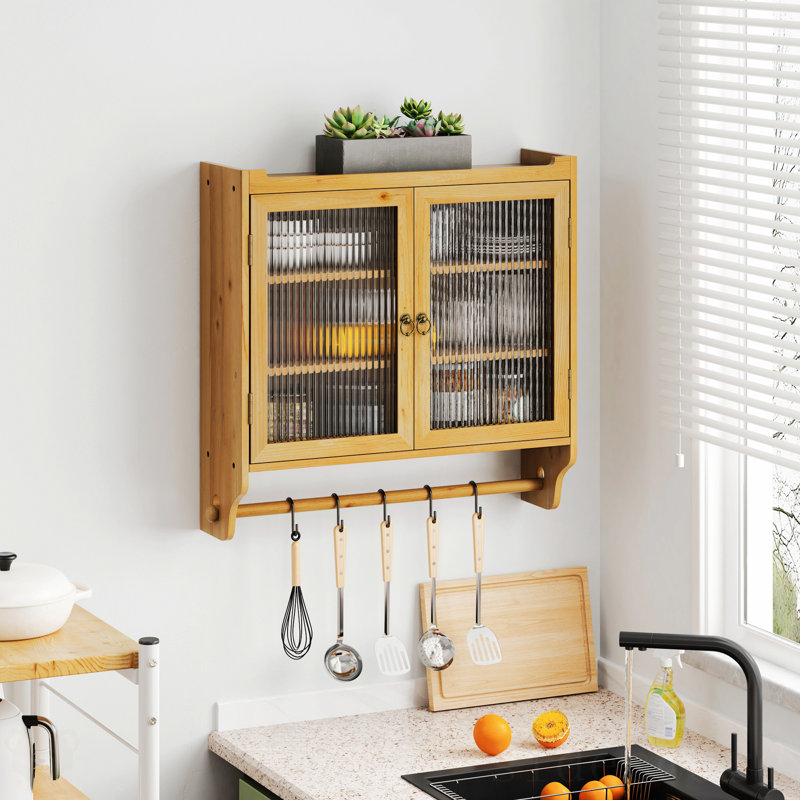 Armoire murale 24,8 "à deux portes avec trois niveaux de rangement et porte-serviettes, Naturel