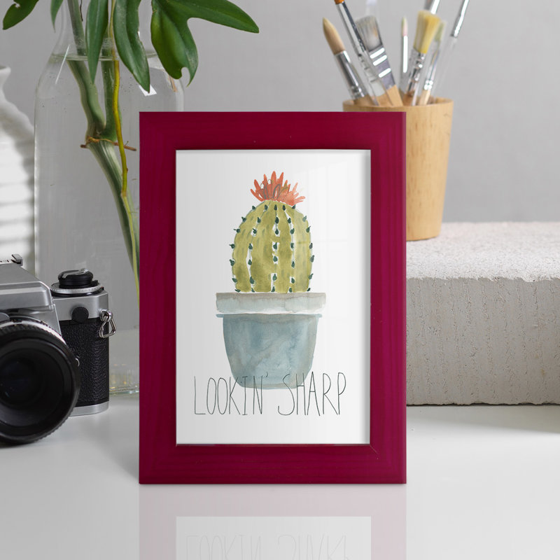 Sedona Punny Plant II encadrée sur papier, Rouge cerise, H 6 po x l 4 po x P 1 po