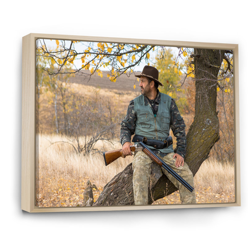Hunters Pursuit sur toile, H 34 po x l 44 po x P 1,5 po, Cadre naturel flottant