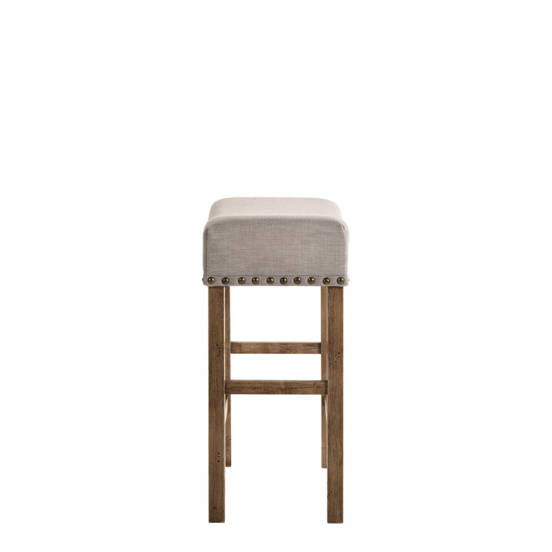 Paire de tabourets à hauteur de comptoir en lin brun clair et chêne vieilli Ii, tabourets sans dossier sans accoudoirs Kd avec siège fixe à hauteur de salle à manger standard, garniture cloutée rembourrée, siège à tablier en bois, carré
