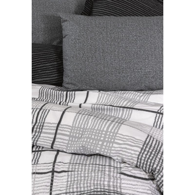 100% Cotton Ranforce Single Quilt Cover Set, Anthracite | Includes 63 x 87 Duvet Cover, 63 x 94 Flat Sheet & 20 x 28 Pillowcase | Reactive Printing, Machine Washable at 104°F | Button & Envelope Closure Design