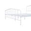 Lit contemporain contemporain en métal, de couleur blanche, prêt à accueillir un matelas