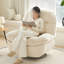 Chaise longue silencieuse et confortable-587196448