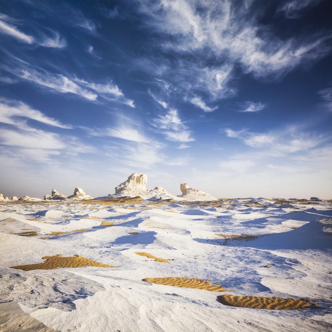 White Desert von Cinoby - Kunstdrucke auf Leinwand ohne Rahmen