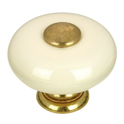 Expression 1 1/4" Diameter Round Knob