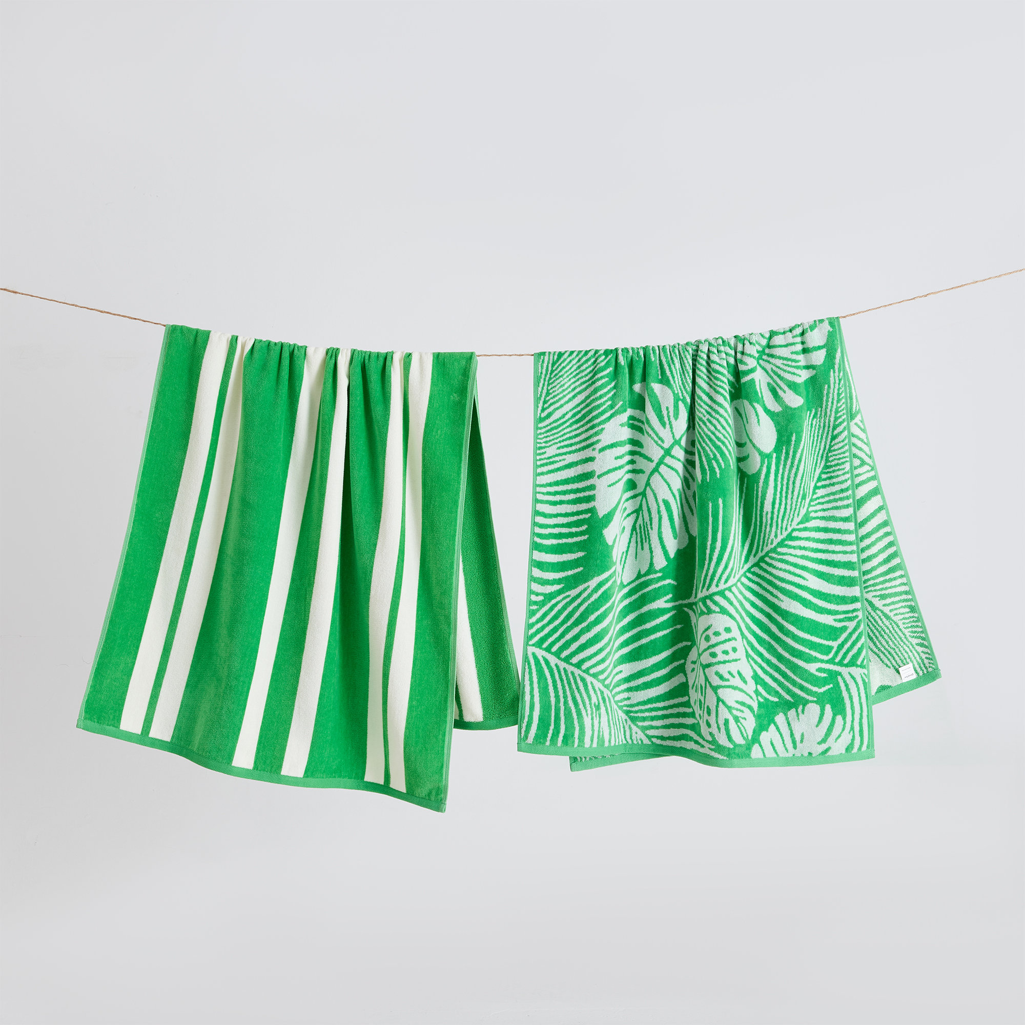 100% Cotton Jacquard Printed 2 Pack Beach Towels, Green/White Palm Leaf & Stripe