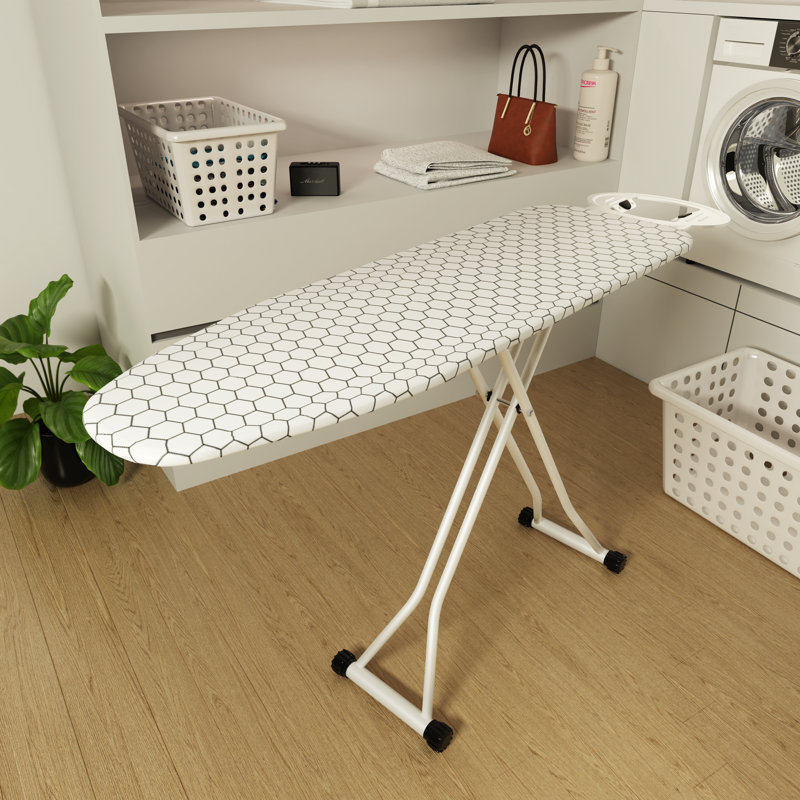 Planche à repasser compacte et pliable avec repose-fer intégré, housse géométrique élégante et conception compacte