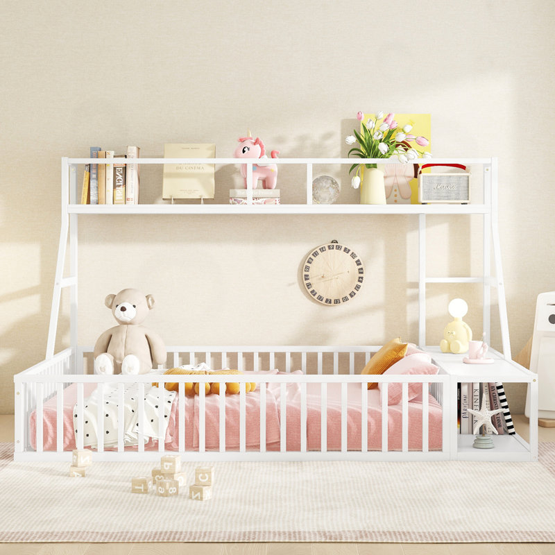 Lit double pour enfant avec clôture de sécurité et bureau intégré, Blanc cassé