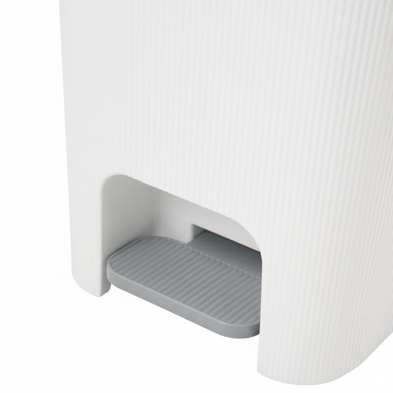 PP Step On Waste Bin, 15L, 36.8cm H x 25.9cm W x 18.8cm D
